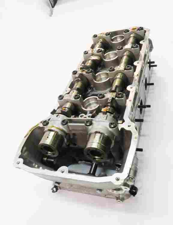 Thumbnail 6: 2008-2013 BMW M3 ///M (E90 E91 E92 E93) 4.0L S65 V8 ENGINE - LEFT CYLINDER HEAD