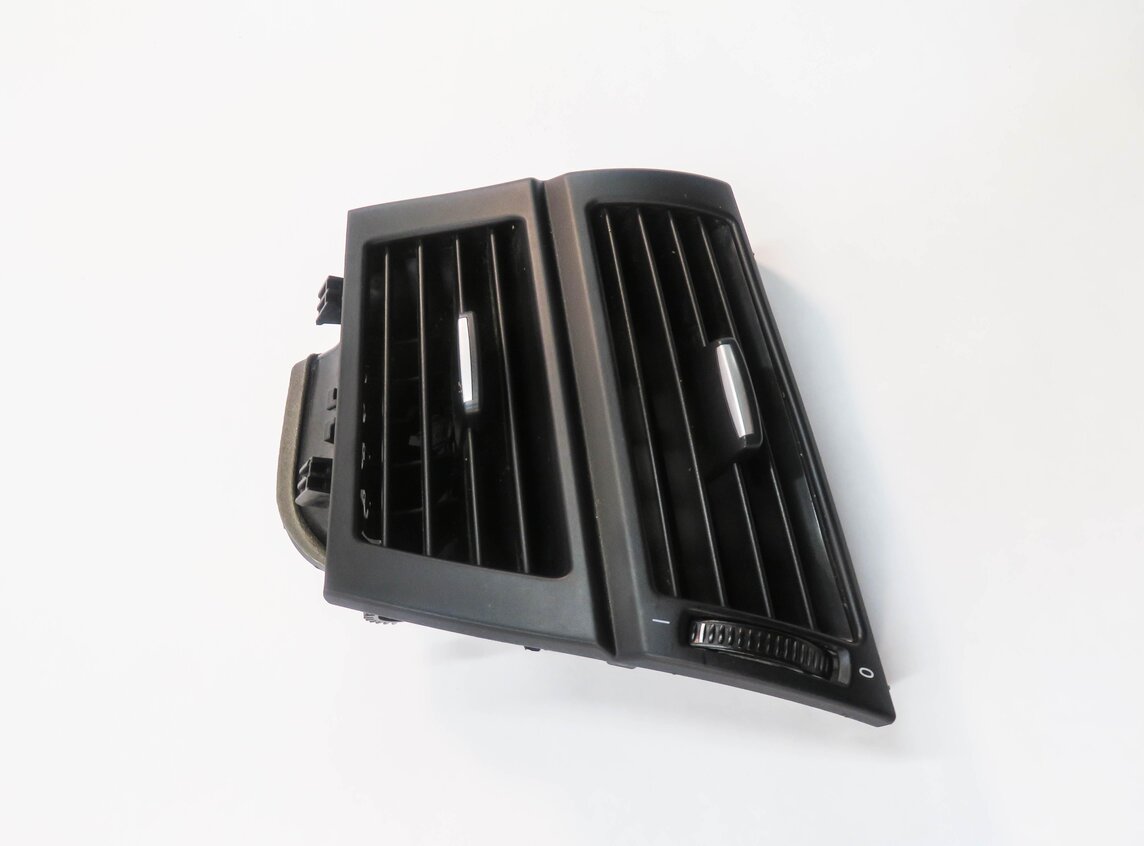 Thumbnail 3: 2009 BMW X5 (E70) RIGHT PASSENGER DASH HEATERA A/C AIR VENT