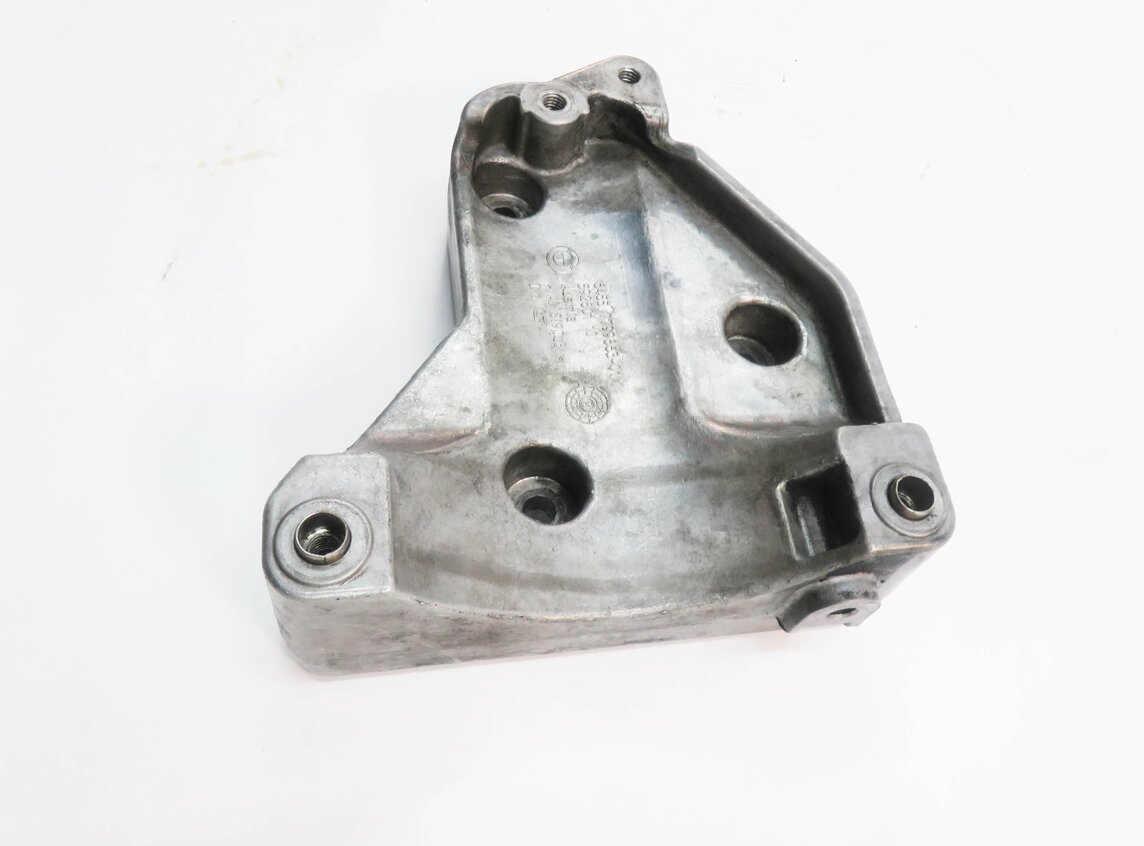 Thumbnail 4: 2009 BMW X5 (E70) 3.0L M57Y DIESEL ENGINE - A/C COMPRESSOR MOUNT BRACKET