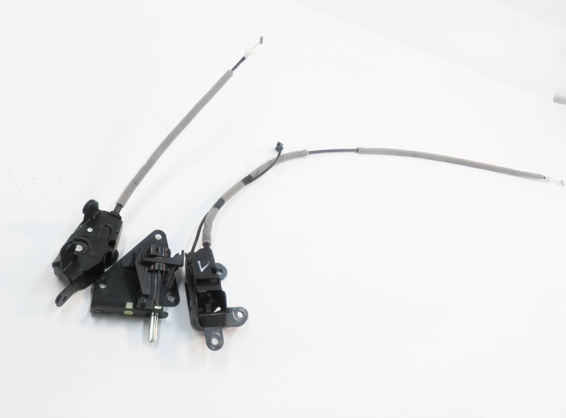 Thumbnail 2: 2009 BMW X5 (E70) REAR TRUNK TAILGATE LOCK LATCH SET