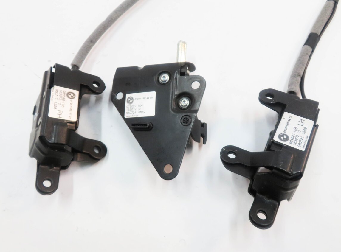 Thumbnail 4: 2009 BMW X5 (E70) REAR TRUNK TAILGATE LOCK LATCH SET