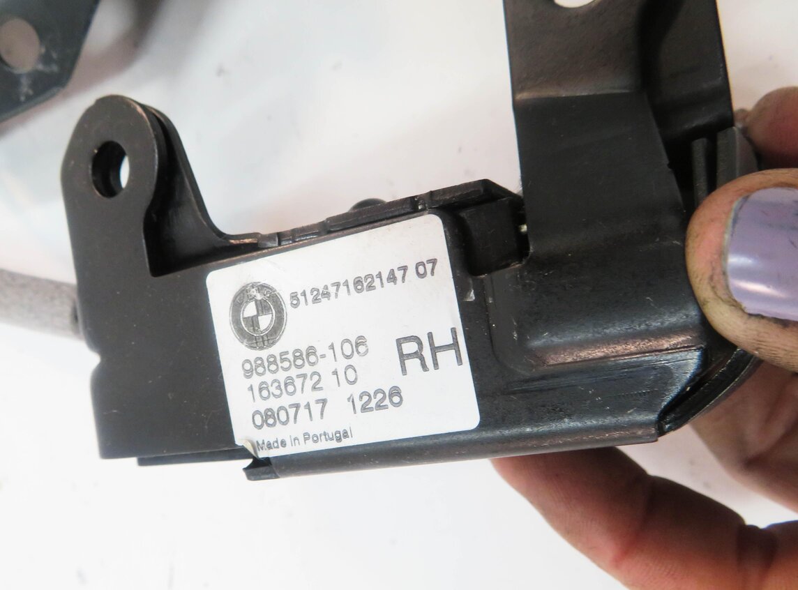 Thumbnail 7: 2009 BMW X5 (E70) REAR TRUNK TAILGATE LOCK LATCH SET