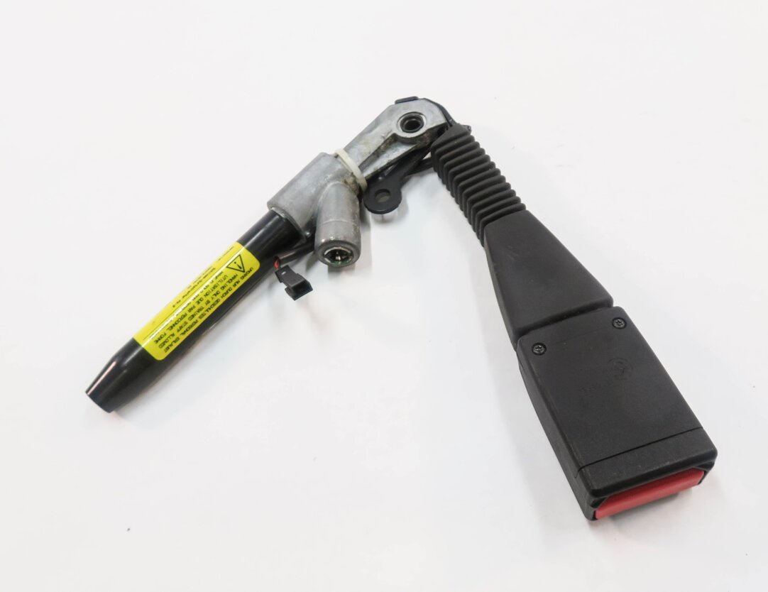 Thumbnail 4: 07-14 BMW X5 X5M X6 X6M (E70 E71) RIGHT FRONT PASSENGER SEATBELT BUCKLE RECEIVER
