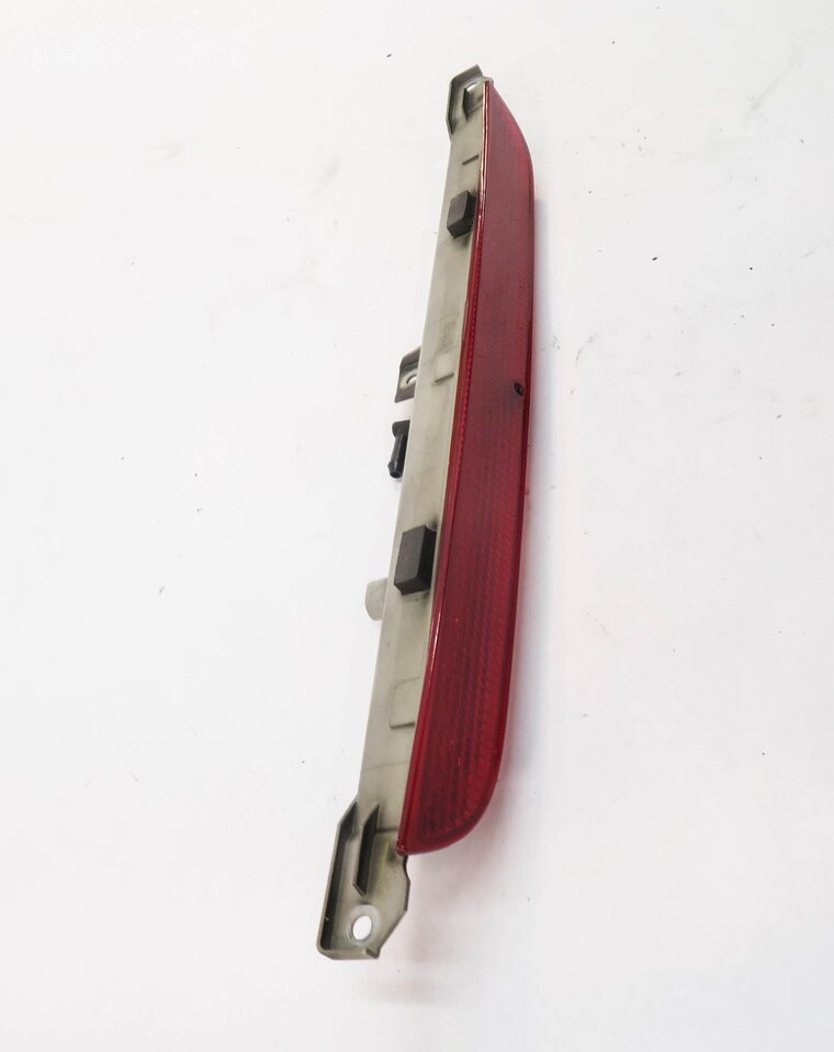 Thumbnail 3: 2009 BMW X5 (E70) REAR 3rd THIRD BRAKE LIGHT LAMP