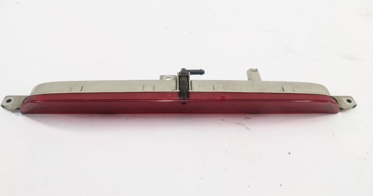 Thumbnail 6: 2009 BMW X5 (E70) REAR 3rd THIRD BRAKE LIGHT LAMP