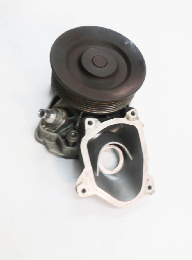 Thumbnail 4: 2009-2013 BMW 335D X5 (E90 E70) 3.0L M57Y DIESEL ENGINE - MECHANICAL WATER PUMP