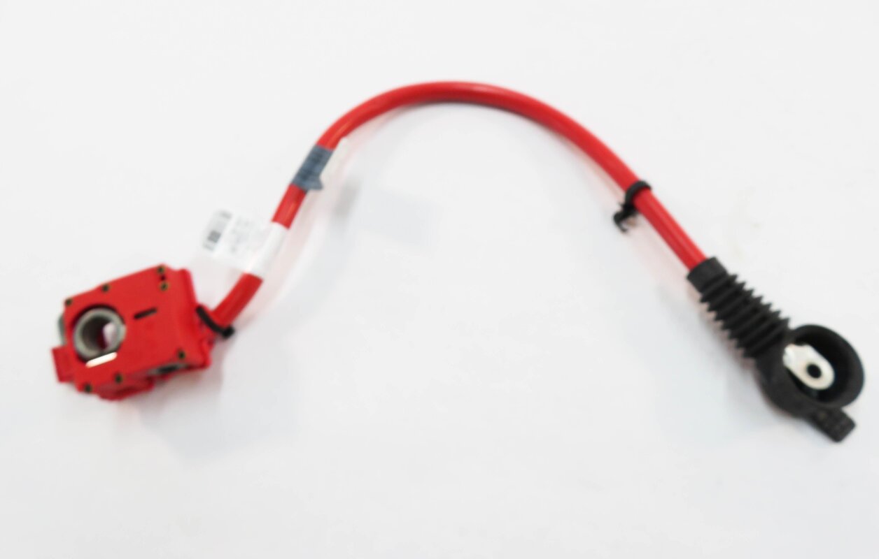 Thumbnail 6: 2011 BMW 535i (F10) POSITIVE BATTERY CABLE SRS