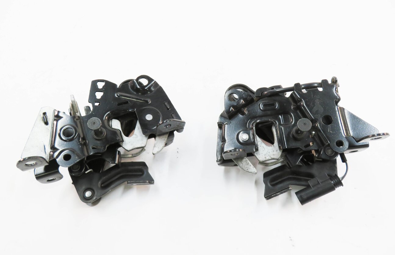 Thumbnail 2: 2011 BMW 535i (F10) FRONT LEFT & RIGHT LOWER HOOD LOCK LATCH SET-2