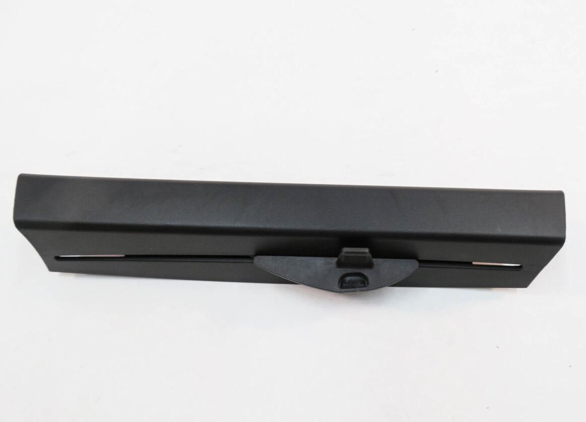 Thumbnail 2: 11-16 BMW 528i 535i 550i (F10) RIGHT REAR DOOR QUARTER VENT WINDOW PRIVACY SHADE