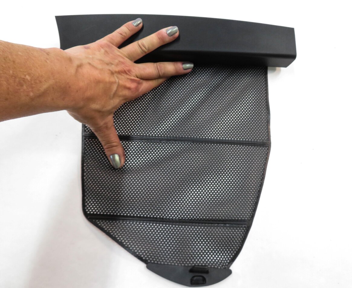 Thumbnail 7: 11-16 BMW 528i 535i 550i (F10) RIGHT REAR DOOR QUARTER VENT WINDOW PRIVACY SHADE
