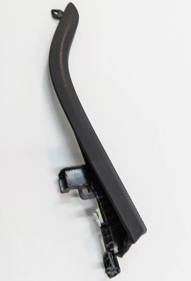 Thumbnail 4: 2011 BMW 535i (F10) FRONT CENTER CONSOLE EDGE TRIM PIECE (BLACK DAKOTA LEATHER)