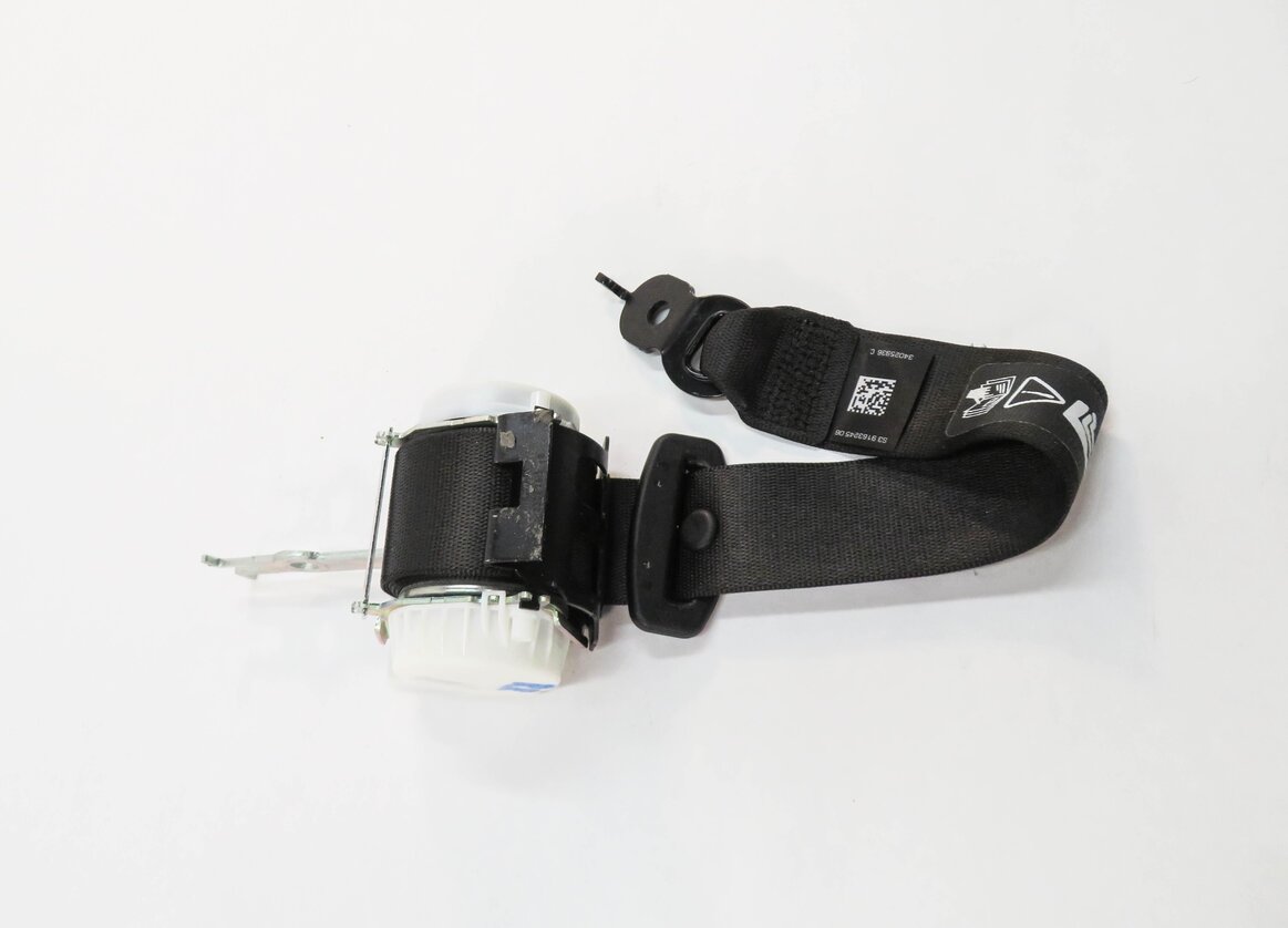 Thumbnail 14: 2011 BMW 535i (F10) REAR SEAT SEATBELT RETRACTOR SET-3 (BLACK)