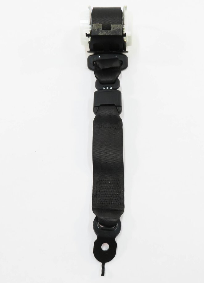 Thumbnail 2: 2011 BMW 535i (F10) REAR SEAT SEATBELT RETRACTOR SET-3 (BLACK)