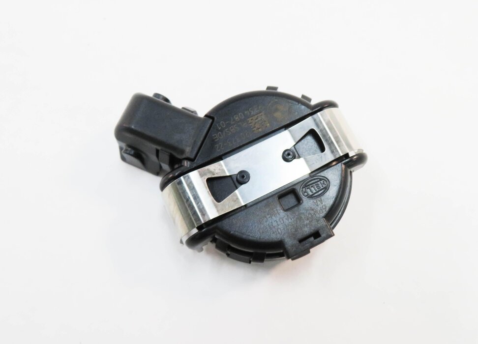 Thumbnail 5: 2011 BMW 535i (F10) RAIN WATER SOLAR LIGHT SENSOR RLS