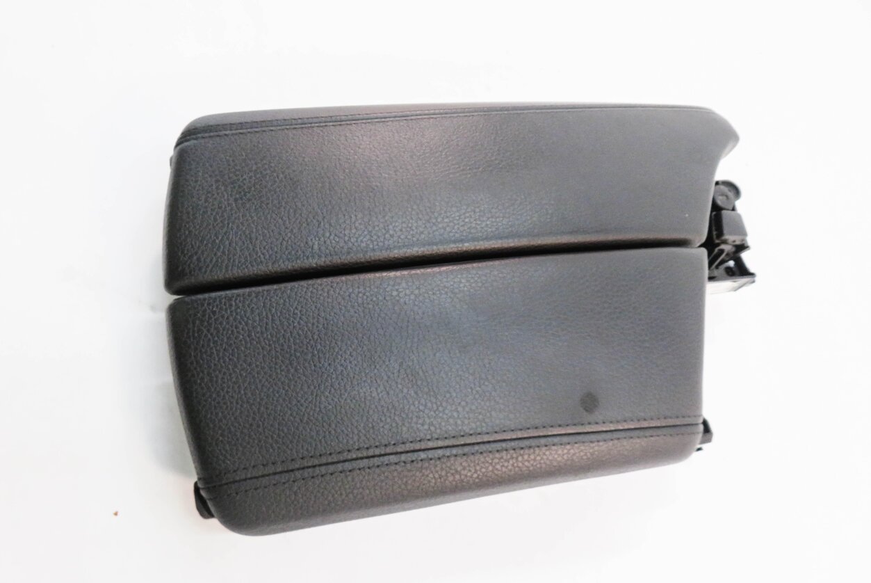 Thumbnail 4: 2011 BMW 528i 535i 550i (F10) FRONT CENTER CONSOLE ARM REST LID (BLACK LEATHER)