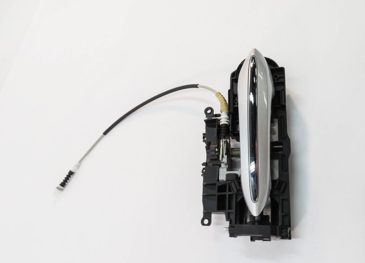Thumbnail 3: 2011-2016 BMW 528i 535i 550i M5 (F10) RIGHT REAR DOOR HANDLE w/ LIGHT (SILVER)