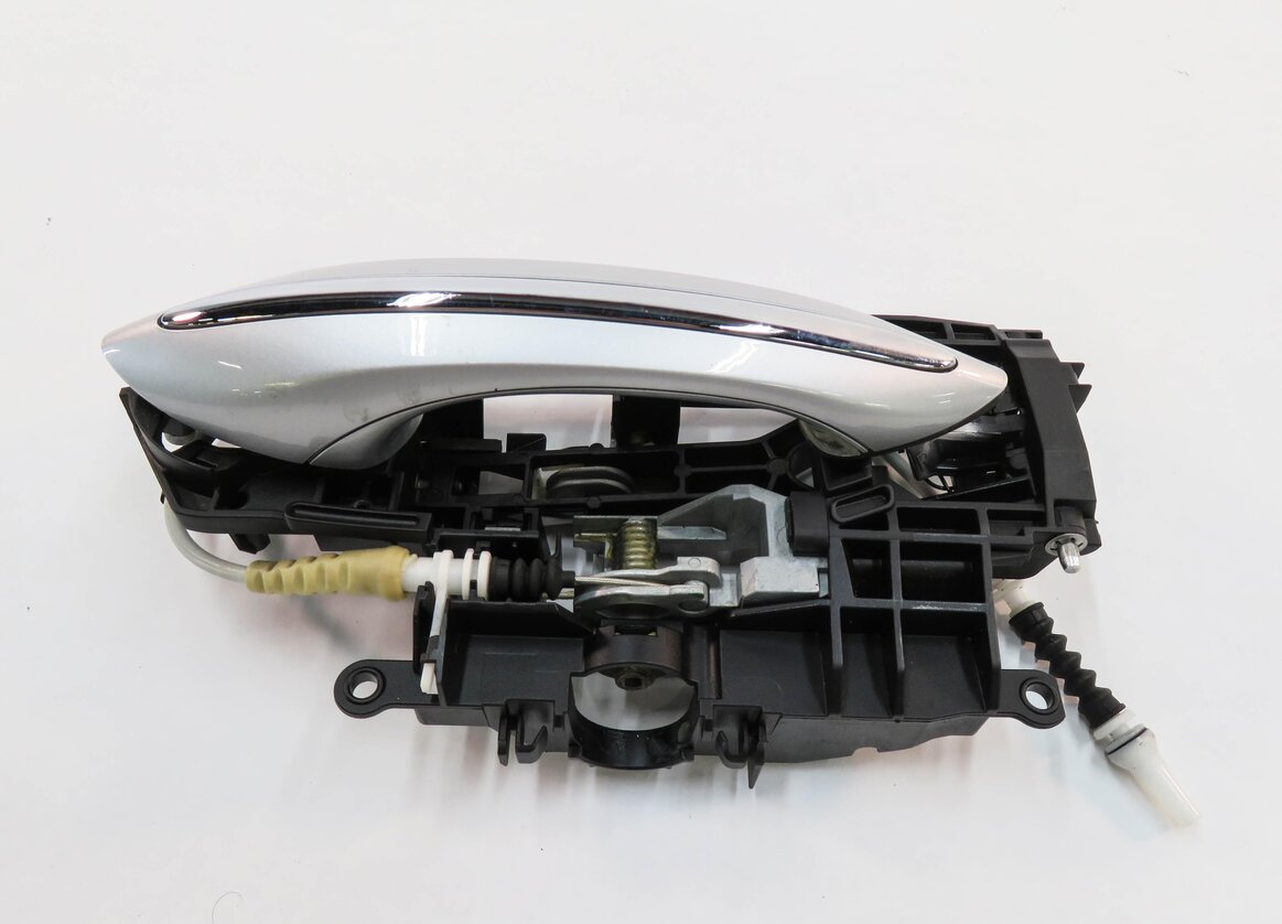 Thumbnail 5: 2011-2016 BMW 528i 535i 550i M5 (F10) RIGHT REAR DOOR HANDLE w/ LIGHT (SILVER)