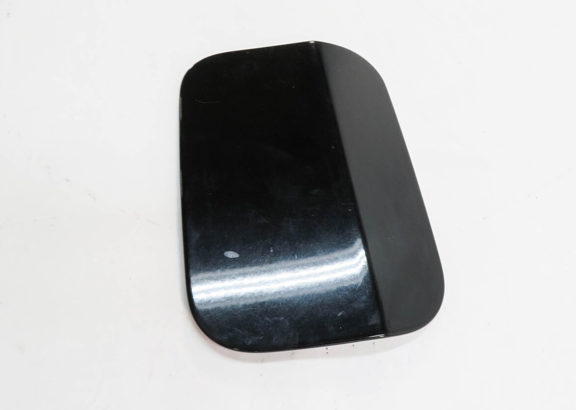 Thumbnail 4: 2004-2010 BMW 525i 528i 530i 535i 545i 550i M5 (E60) FUEL TANK DOOR LID (BLACK)