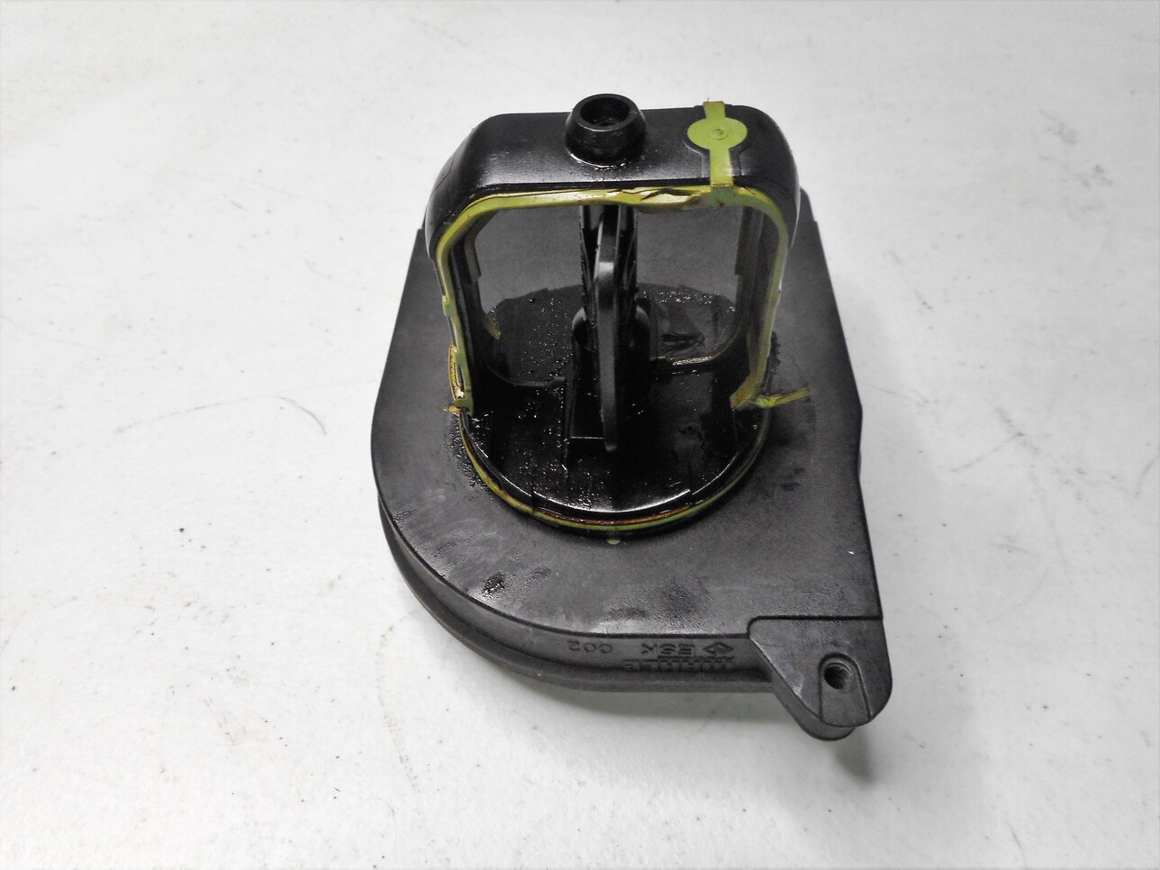 Thumbnail 5: 2006 BMW 530i (E60) 3.0L N52 ENGINE - INTAKE MANIFOLD SMALL DISA VALVE AIR FLAP