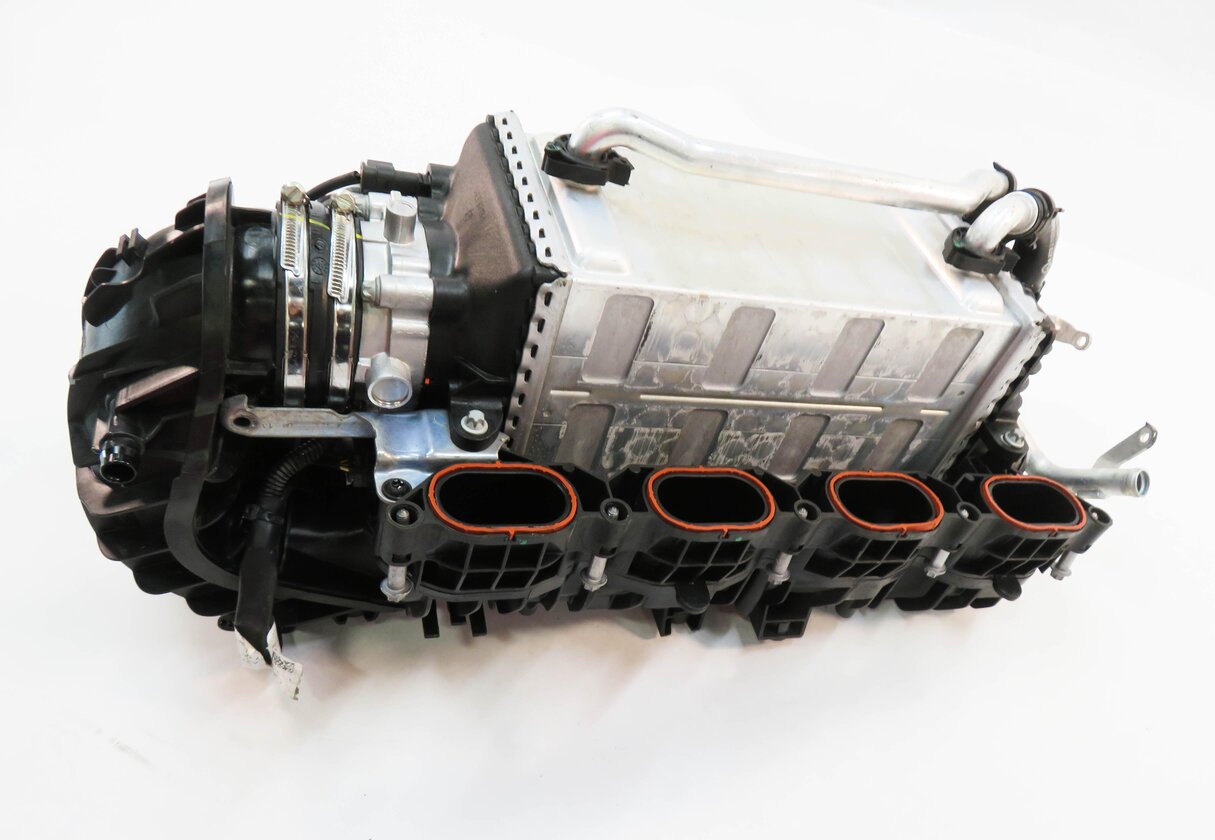 Thumbnail 2: 11-20 MERCEDES CL550 E550 GL450 GL550 GLS550 S550 SL550 - 4.6L INTAKE MANIFOLD