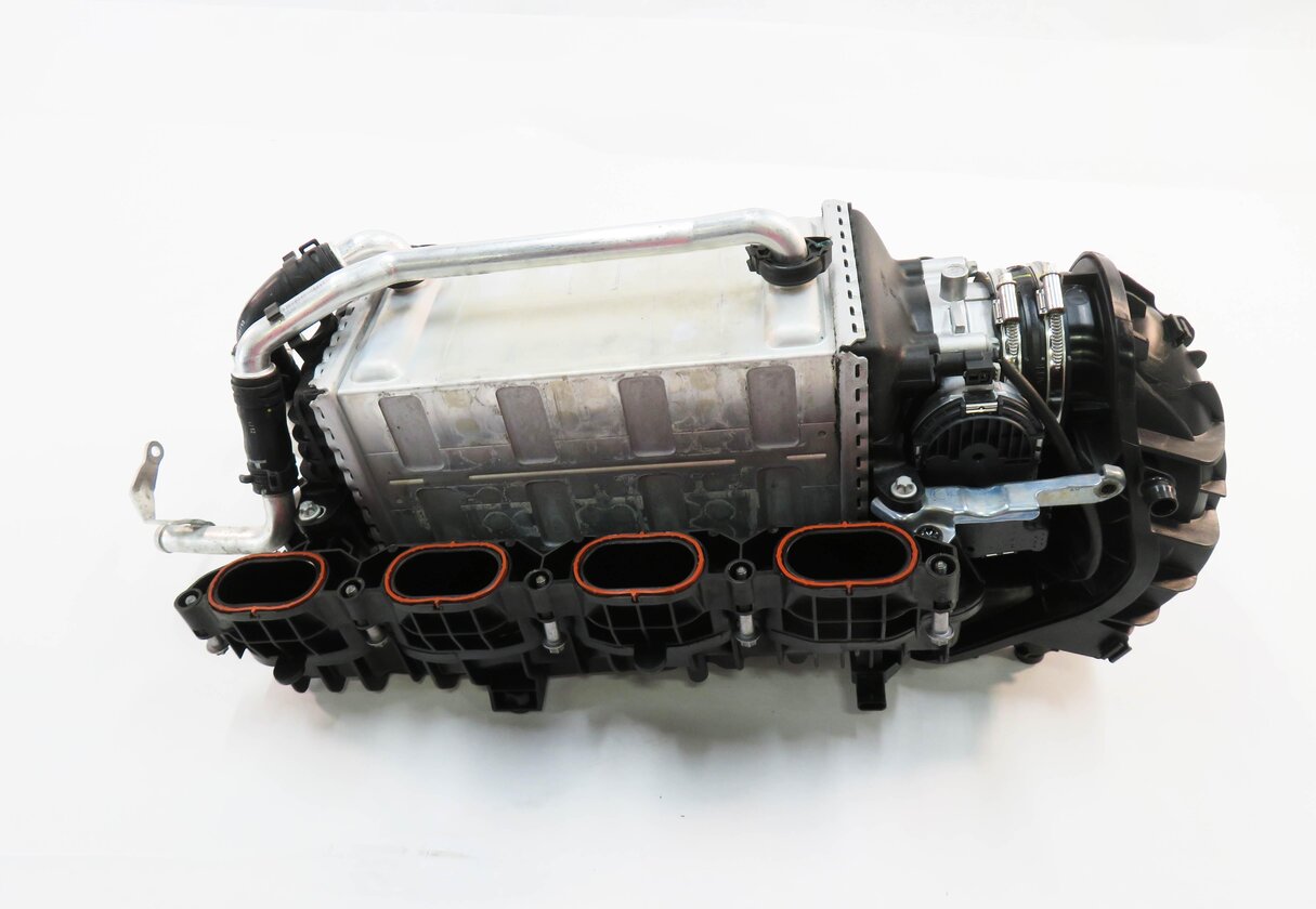 Thumbnail 5: 11-20 MERCEDES CL550 E550 GL450 GL550 GLS550 S550 SL550 - 4.6L INTAKE MANIFOLD