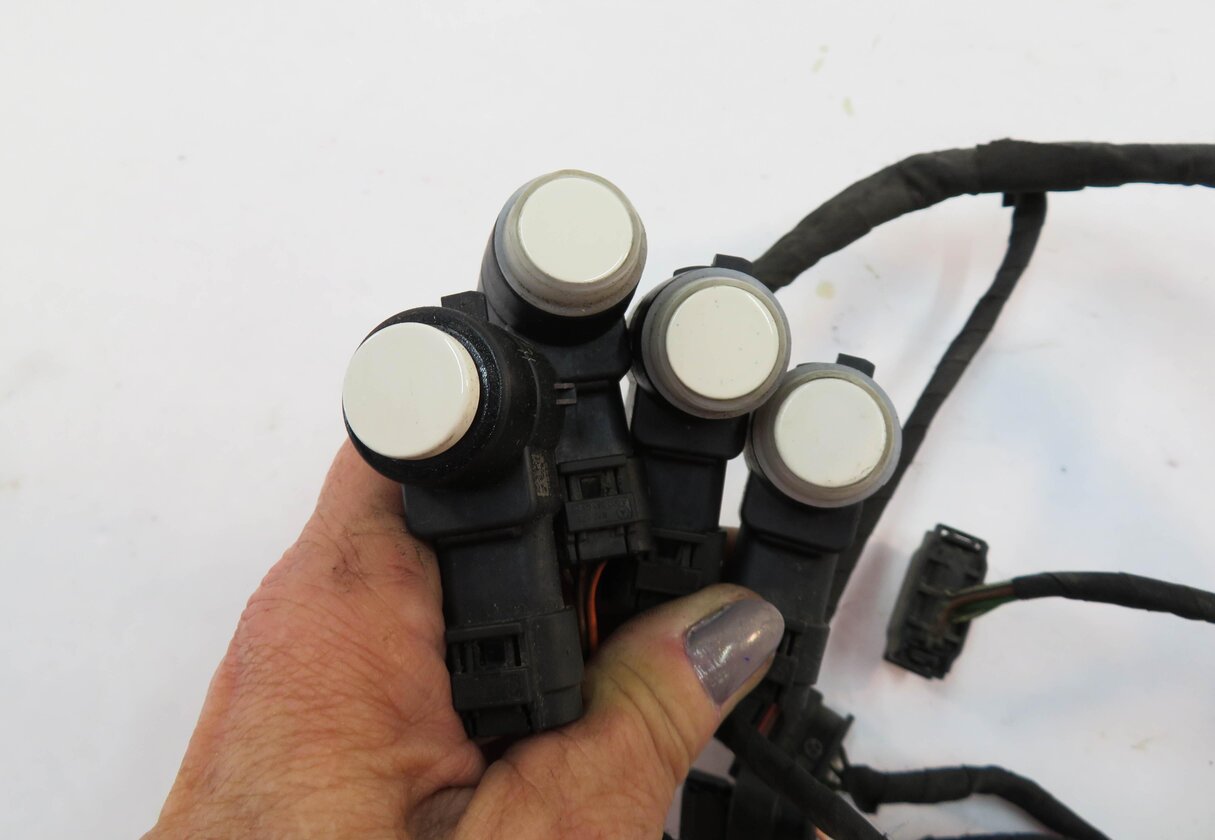 Thumbnail 6: 2013 MERCEDES GL450 (X166) REAR PDC PARK DISTANCE SENSOR SET w/ HARNESS (SHITE)
