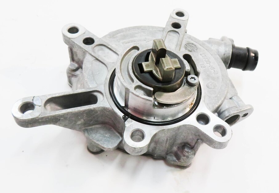 11-20 MERCEDES CL550 GL450 GL550 ML350 ML550 S400 S550 S600 SL550 - VACUUM PUMP