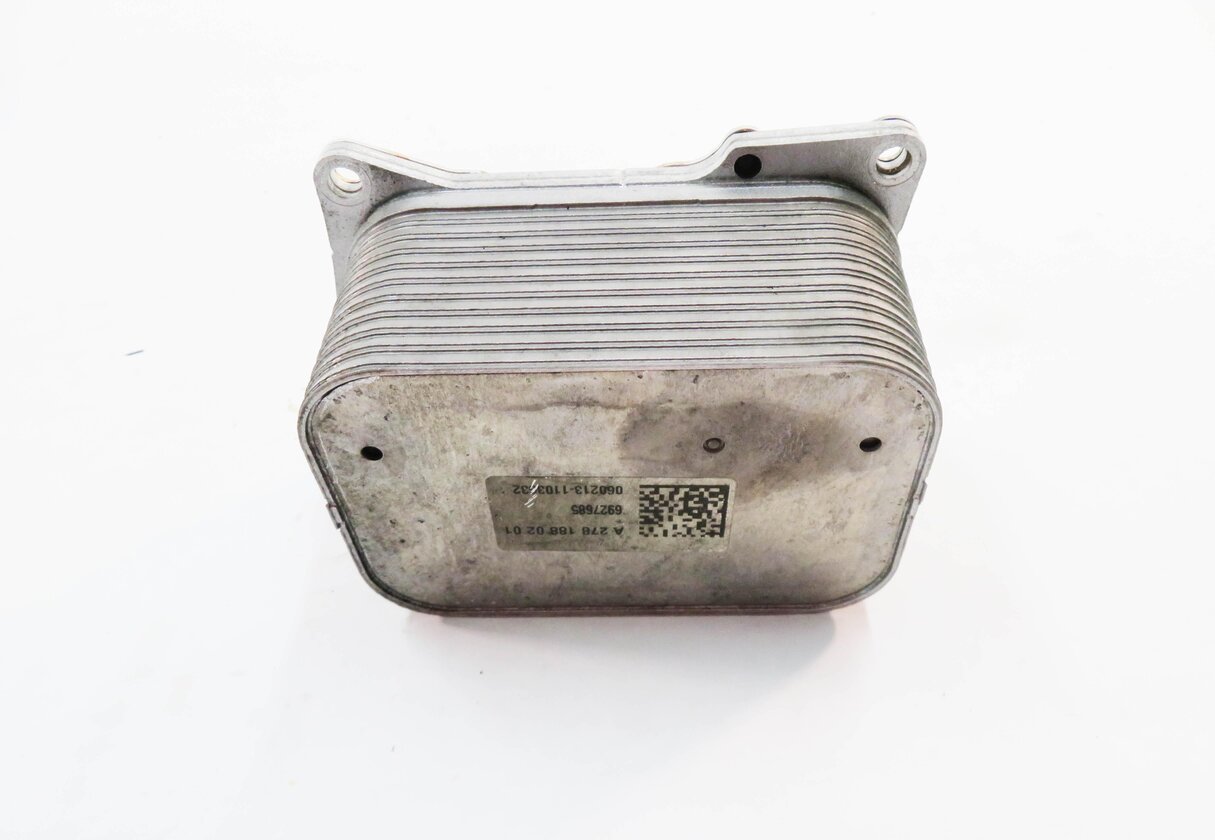 Thumbnail 3: 2011-2020 MERCEDES CL550 E550 GL450 GL550 ML550 S550 SL550 - ENGINE OIL COOLER
