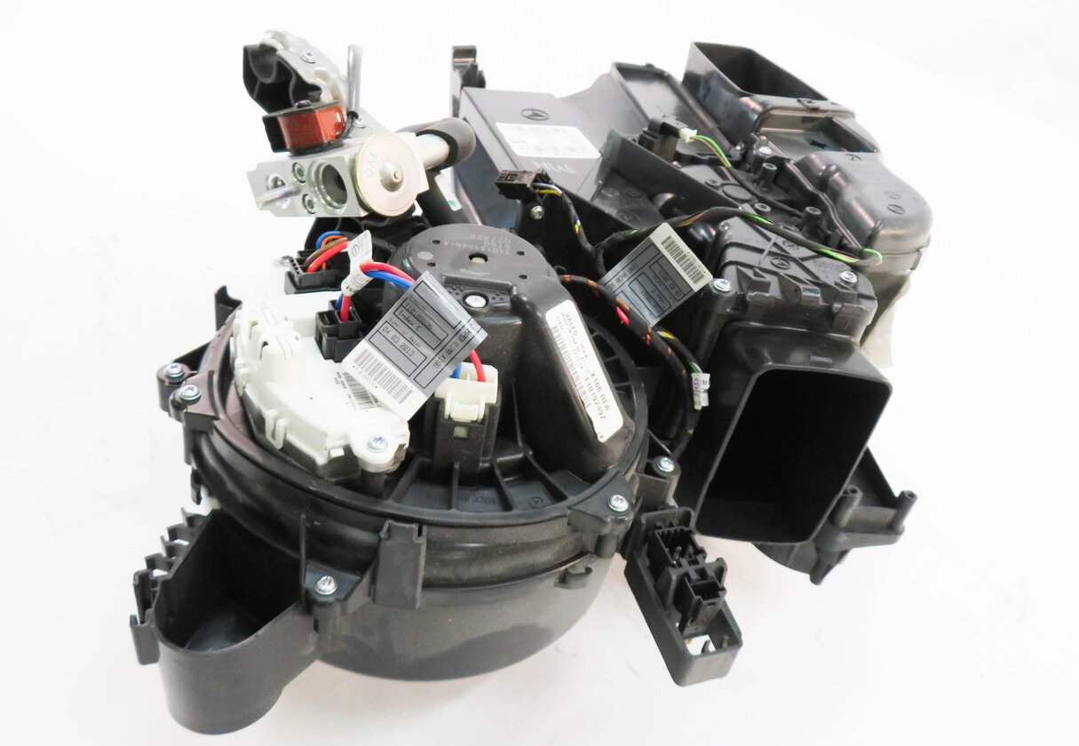 13-19 MERCEDES GL350 GL450 GL550 GLS350 GLS450 (W166 X166) REAR A/C BLOWER MOTOR