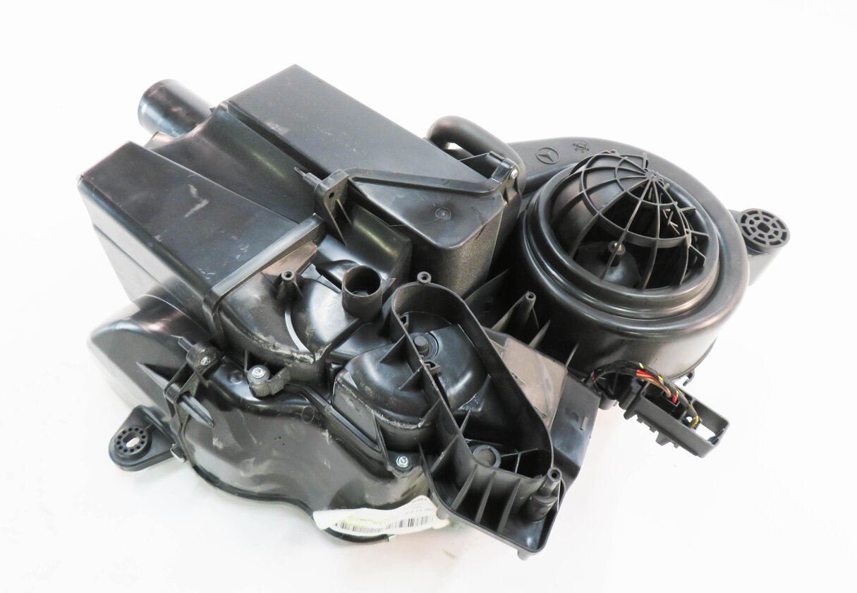 Thumbnail 2: 13-19 MERCEDES GL350 GL450 GL550 GLS350 GLS450 (W166 X166) REAR A/C BLOWER MOTOR