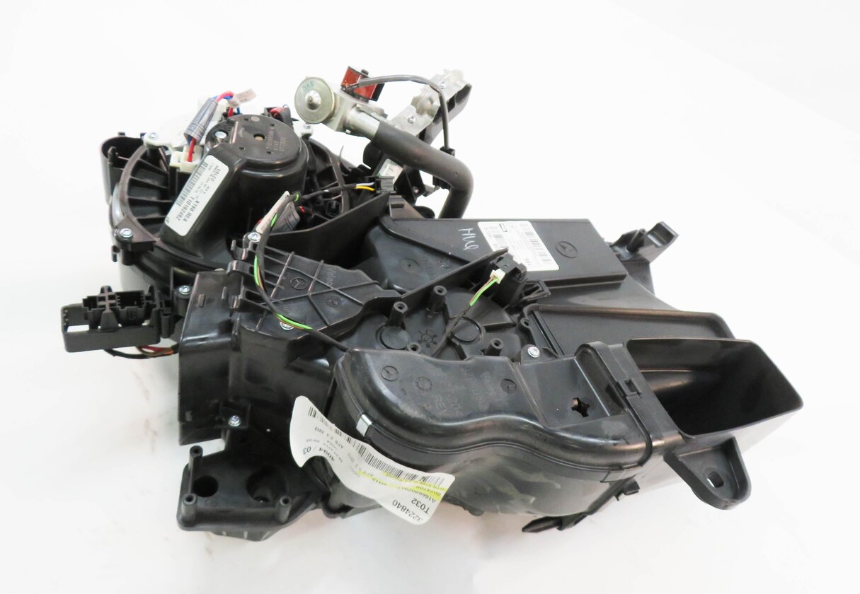 Thumbnail 7: 13-19 MERCEDES GL350 GL450 GL550 GLS350 GLS450 (W166 X166) REAR A/C BLOWER MOTOR