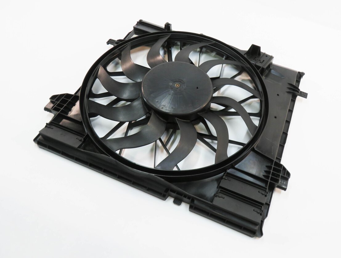 13-19 MERCEDES GL350 GL450 GL550 GLE ML250 ML400 ML550 (W166 X166) COOLING FAN