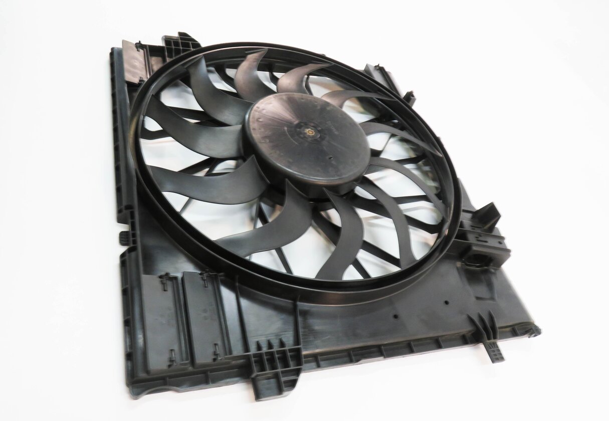 Thumbnail 3: 13-19 MERCEDES GL350 GL450 GL550 GLE ML250 ML400 ML550 (W166 X166) COOLING FAN