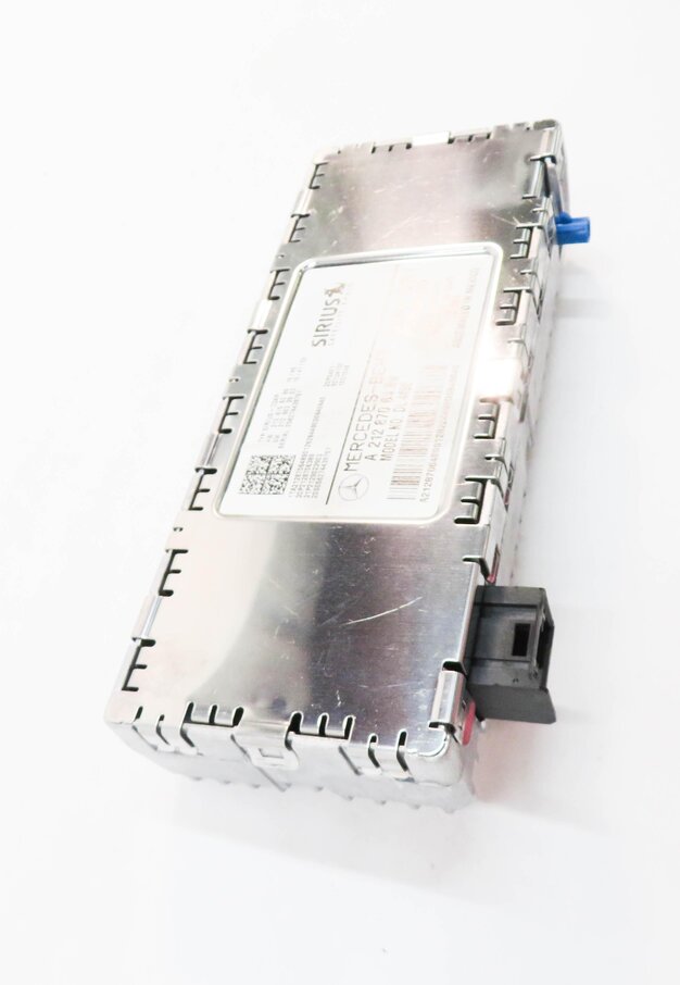 Thumbnail 3: 2013 MERCEDES GL450 (X166) SIRIUS SATELLITE RADIO RECEIVER CONTROL MODULE