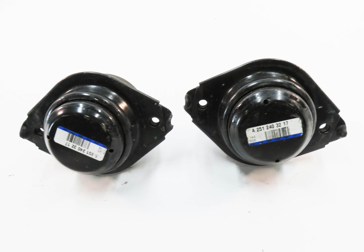 Thumbnail 6: 2007 MERCEDES GL450 (X164) 4.6L M273 V8 ENGINE - LEFT & RIGHT MOTOR MOUNT SET-2