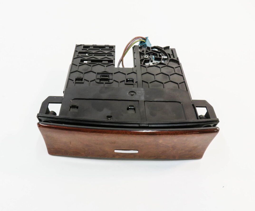 Thumbnail 2: 2007 MERCEDES GL450 (X164) FRONT ASH TRAY COMPARTMENT (BIRDS EYE FINELINE WOOD)