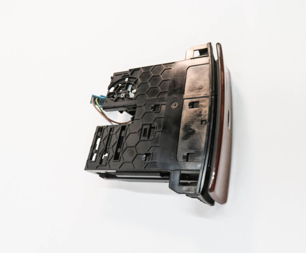 Thumbnail 3: 2007 MERCEDES GL450 (X164) FRONT ASH TRAY COMPARTMENT (BIRDS EYE FINELINE WOOD)