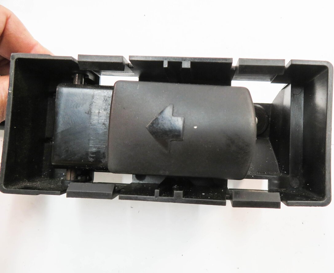 Thumbnail 7: 2007 MERCEDES GL450 (X164) REAR TRUNK LOCK LATCH ACTUATOR