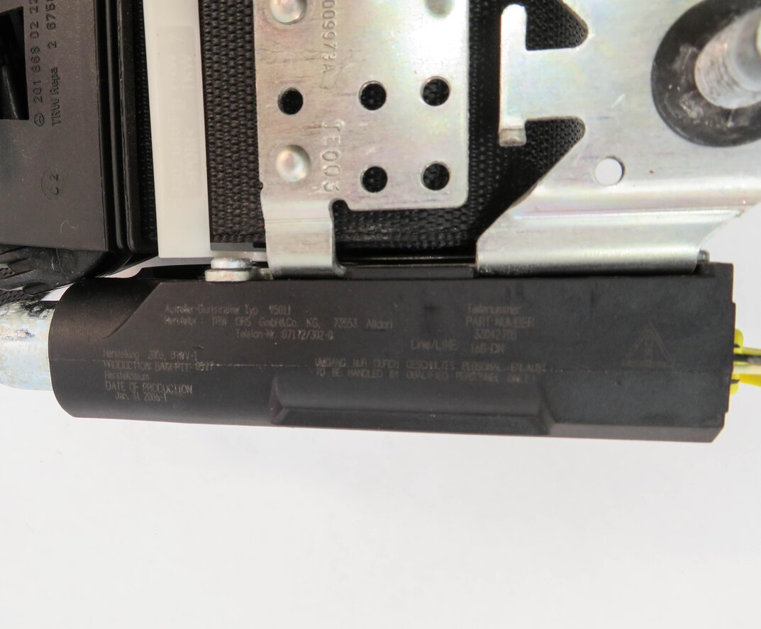 Thumbnail 6: 2007 MERCEDES GL450 (X164) REAR 3rd ROW SEAT - LEFT SEATBELT RETRACTOR (BLACK)