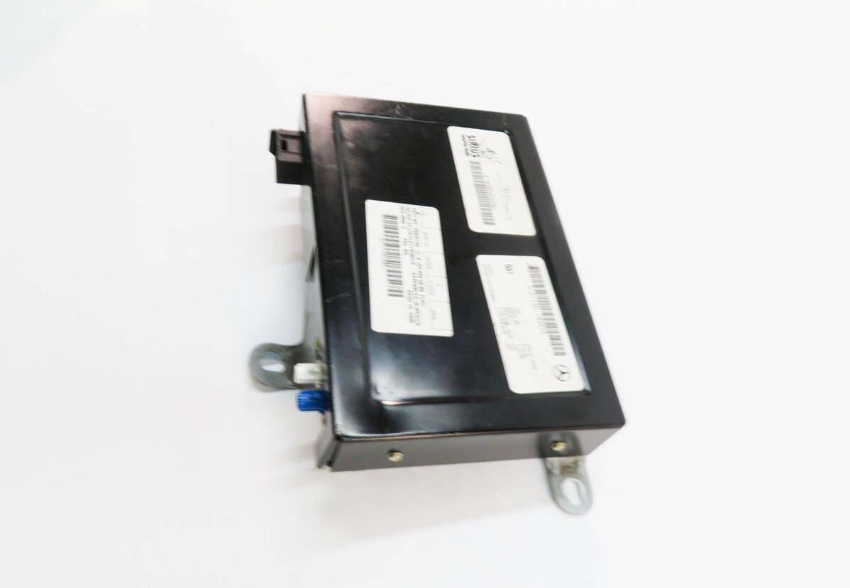Thumbnail 4: 06-08 MERCEDES C350 E320 E350 GL320 GL450 ML350 CLS - SIRIUS SATELLITE RECEIVER