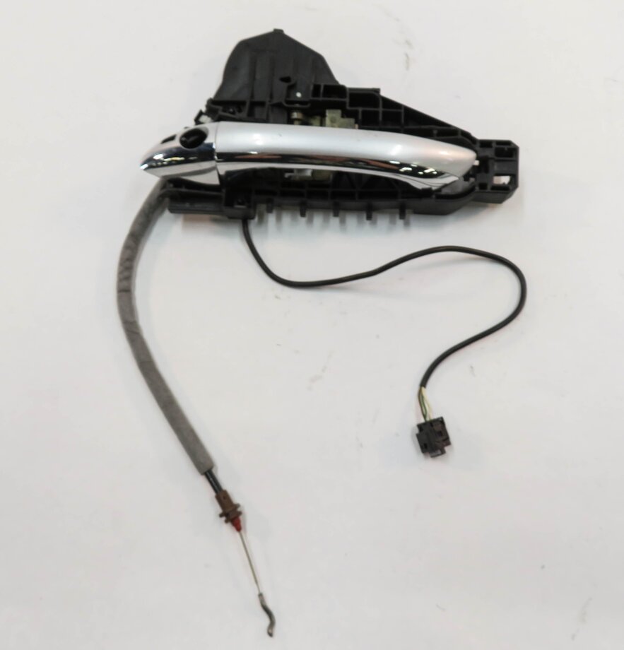 Thumbnail 5: 2007 MERCEDES GL450 (X164) LEFT FRONT DRIVER DOOR HANDLE (IRIDIUM SILVER 775U)