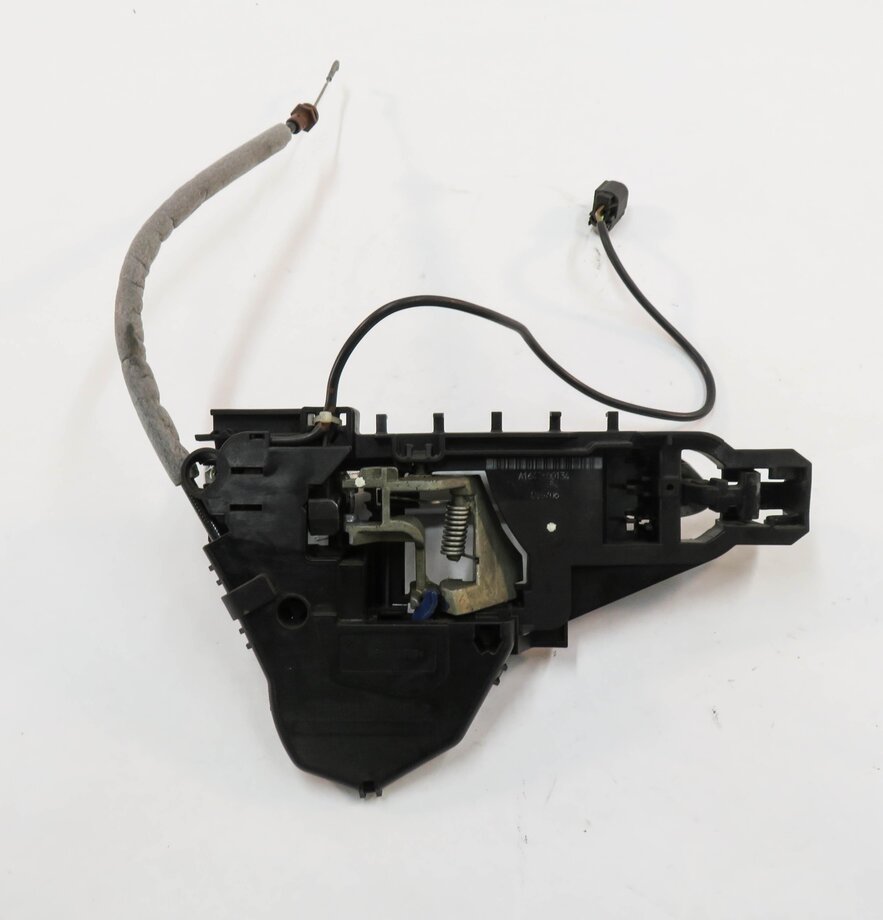 Thumbnail 6: 2007 MERCEDES GL450 (X164) LEFT FRONT DRIVER DOOR HANDLE (IRIDIUM SILVER 775U)