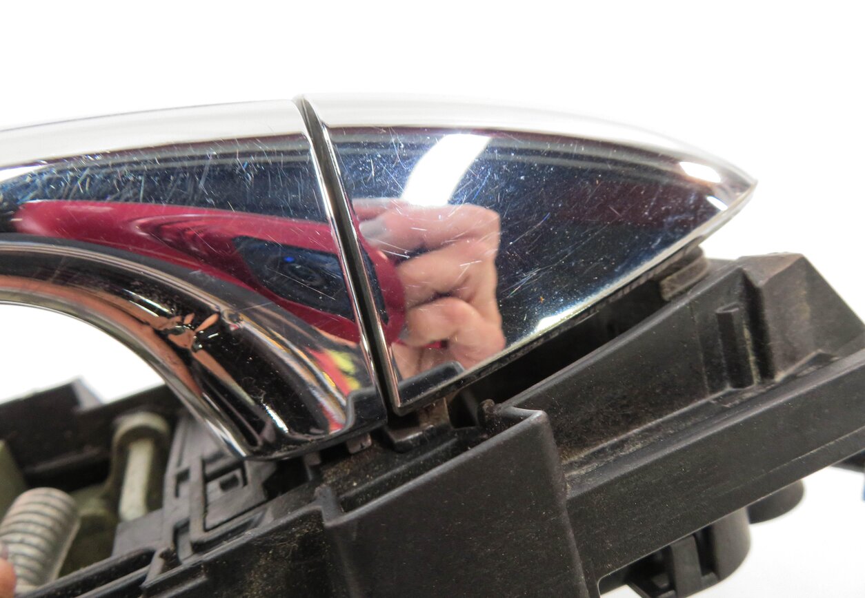Thumbnail 8: 2007 MERCEDES GL450 (X164) RIGHT FRONT PASSENGER DOOR HANDLE (IRIDIUM SILVER)