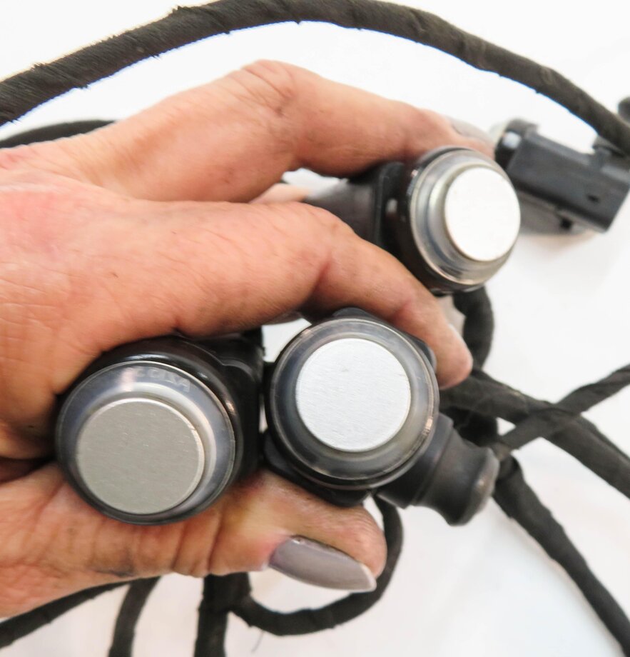 Thumbnail 6: 07 MERCEDES GL450 (X164) FRONT PDC PARK DISTANCE SENSOR SET w/ HARNESS (SILVER)