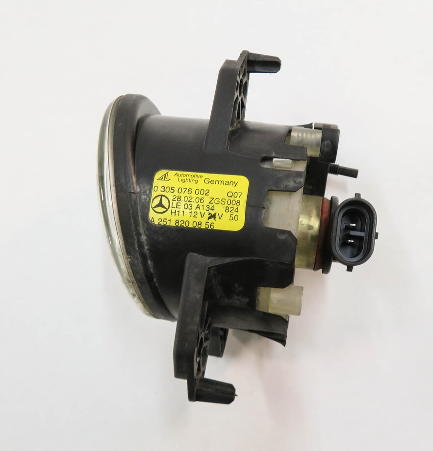Thumbnail 5: 2006-2013 MERCEDES C300 C350 GL320 GL450 GL550 ML320 ML350 - RIGHT FOGLIGHT LAMP