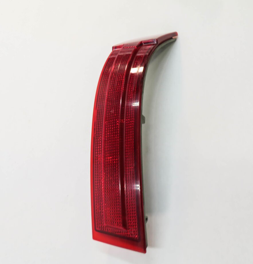 Thumbnail 4: 2007 MERCEDES GL450 (X164) RIGHT PASSENGER REAR BUMPER MARKER REFLECTOR