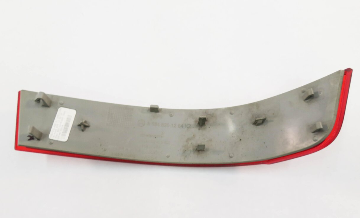 Thumbnail 6: 2007 MERCEDES GL450 (X164) RIGHT PASSENGER REAR BUMPER MARKER REFLECTOR
