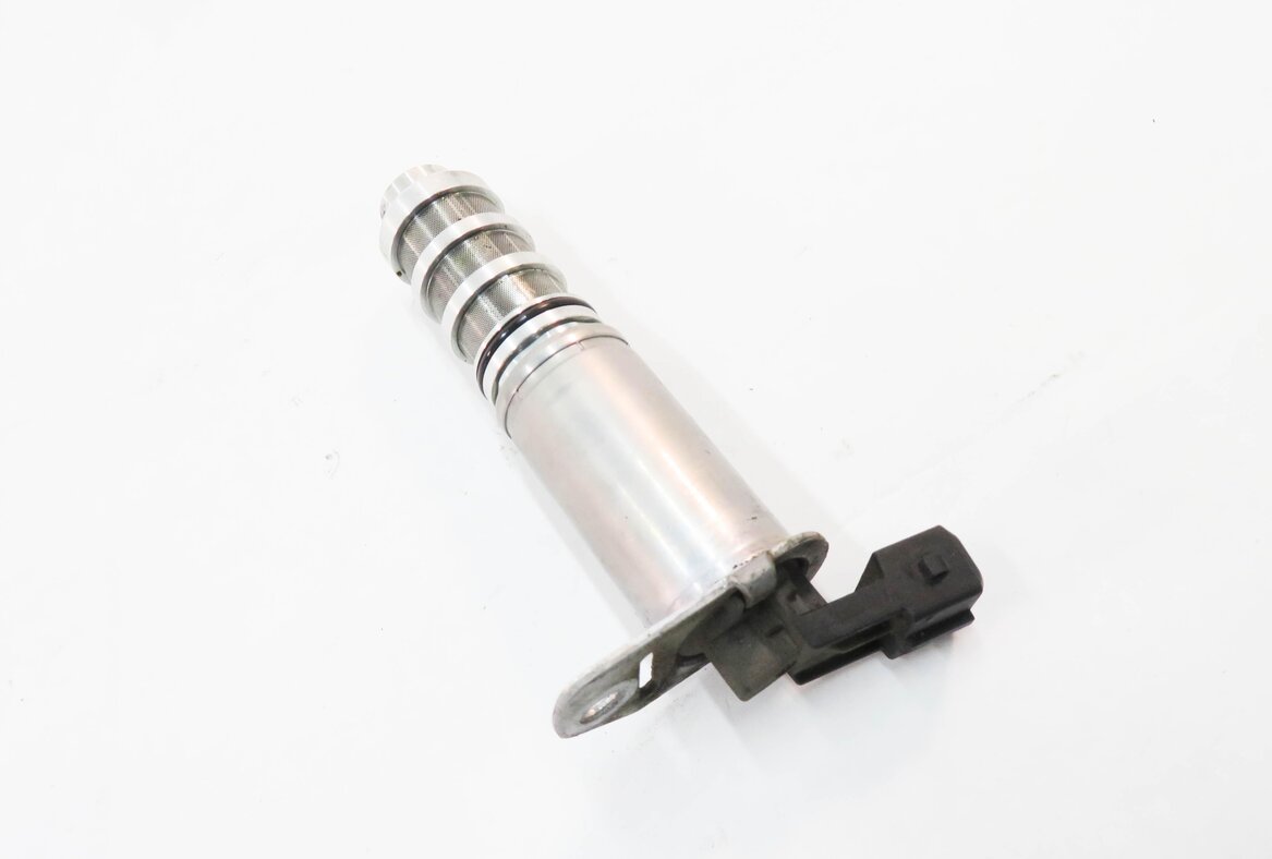 2017 BMW M6 ///M (F13) 4.4L S63B V8 ENGINE - VVT VANOS TIMING SOLENOID VALVE