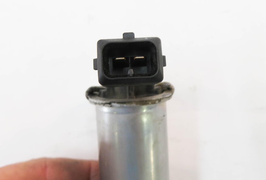 Thumbnail 6: 2017 BMW M6 ///M (F13) 4.4L S63B V8 ENGINE - VVT VANOS TIMING SOLENOID VALVE