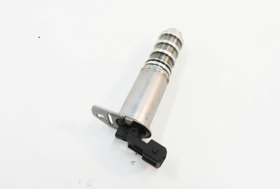 2017 BMW M6 ///M (F13) 4.4L S63B V8 ENGINE - VVT VANOS TIMING SOLENOID VALVE